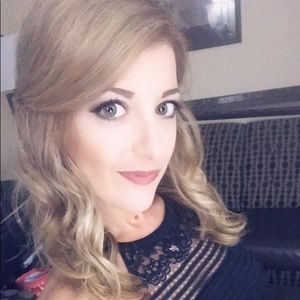 Meet your Posher, Christina